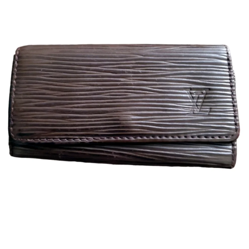 Louis Vuitton chocolate brown epi 4 key ring holder